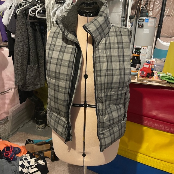 Gap plaid vest - Picture 1 of 3